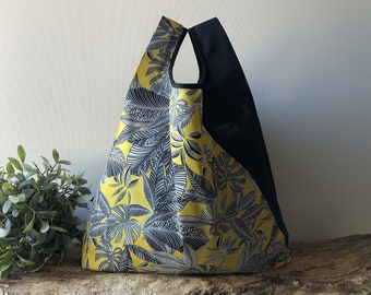 tropical lunch bag with yellow palm leaves and black, flower shopping bag made in cotton, foldable grocery bag, beach bag, mum gift