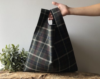 Tartan tote bag made with dark green wool blend / elegant lunch bag for man and woman reusable and foldable / boyfriend gift / dad gift