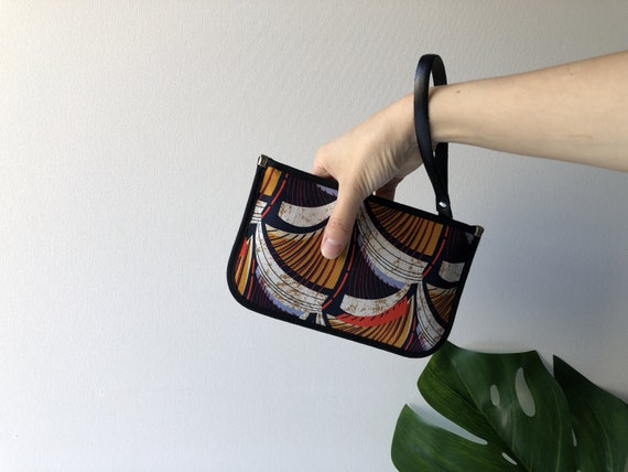 Wristlet Bag Pochette Handmade Whit Fabric and Regenerated 