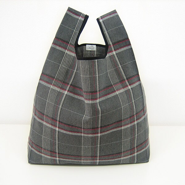 Tartan tote bag handmade with gray squared cotton / shopping bag edged in black ribbon / triangle fold elegant style