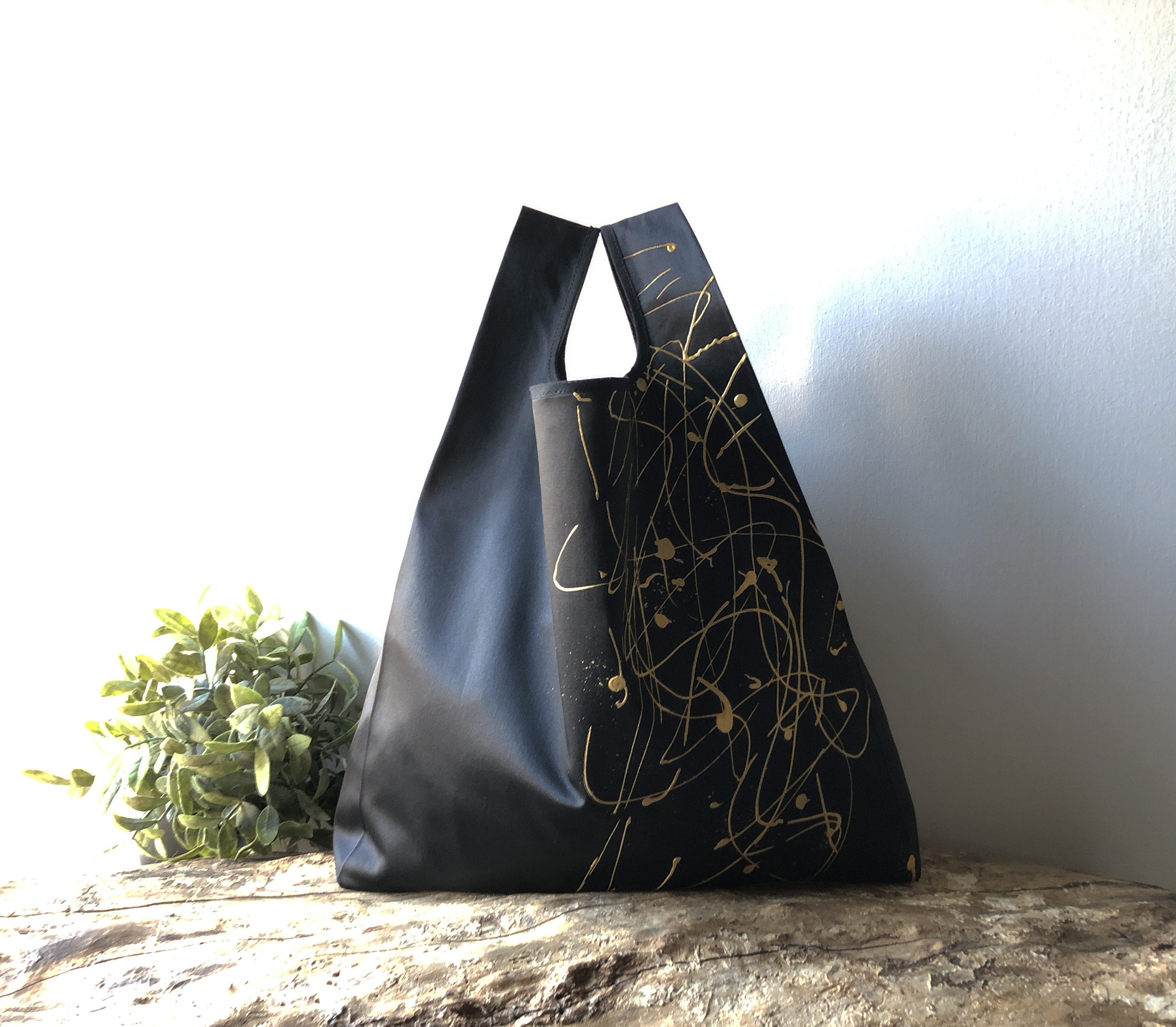 Hand-Painted Shopping Bags For Mom - Make and Takes