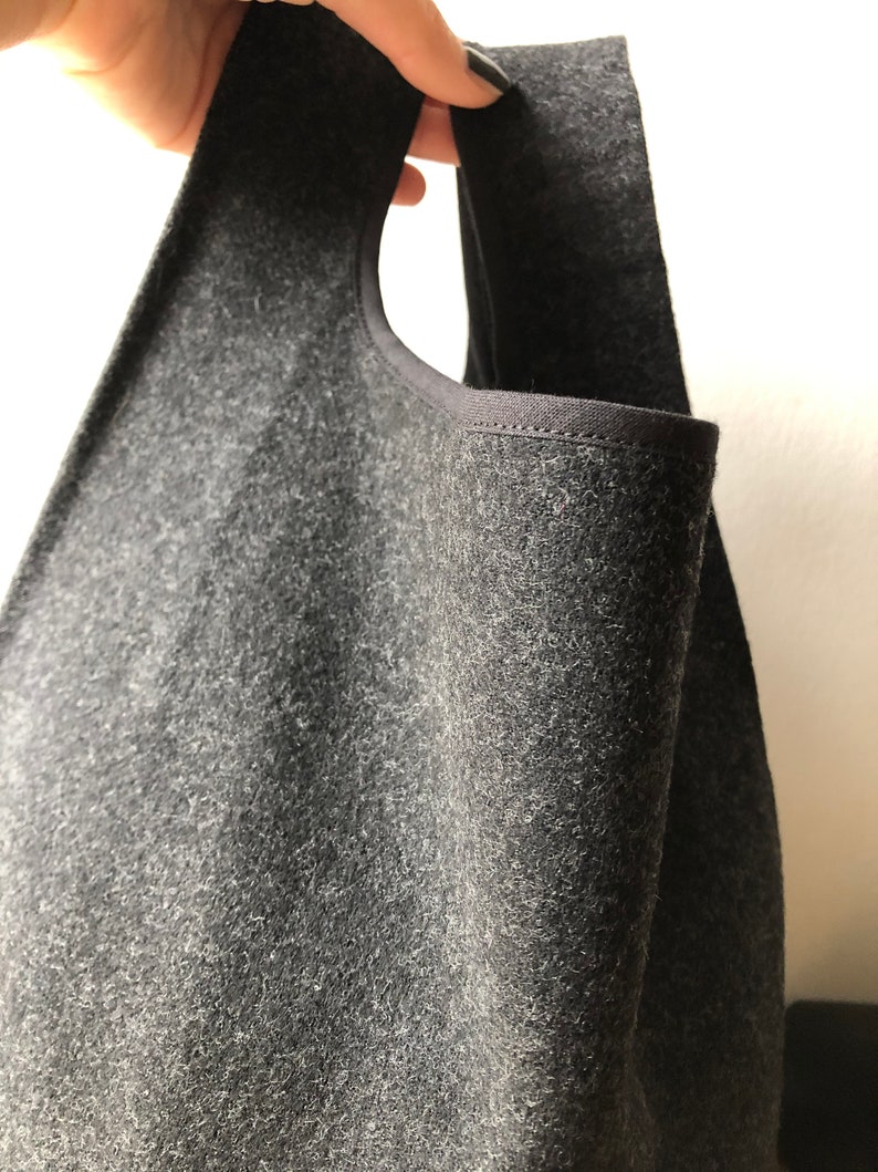 Man tote bag made with dark grey wool, elegant tote for man and woman reusable and foldable, boyfriend gift, dad gift, mum gift image 7