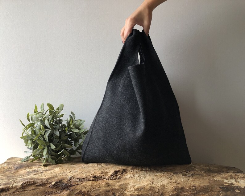 Man tote bag made with dark grey wool, elegant tote for man and woman reusable and foldable, boyfriend gift, dad gift, mum gift image 2