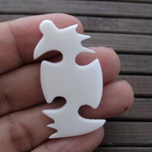 Beautiful  Hand carved fish bone pendant , ,Ox bone carving, Jewelry making Supplies,S6734