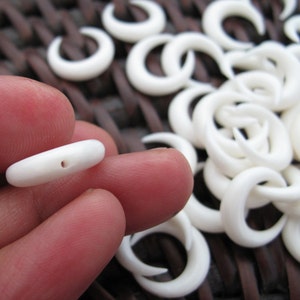 Thin Version 15mm Double Horn Crescent, Carved BONE Crescent, DRILLED top to bottom , earrings, S5884-4 mm thickness