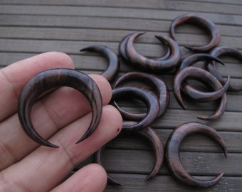 30 mm Sono Wood Double Horn Crescent , Jewelry making supplies S7812-8 mm thickness