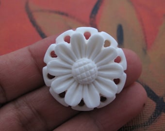 Beautiful carved tropical flower, Buffalo bone carving, Jewelry making supplies S7077