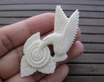 Gorgeous detail Hand Carved  Humming Bird, Bone carving, Natural cabochon, jewelry making Supplies S8340