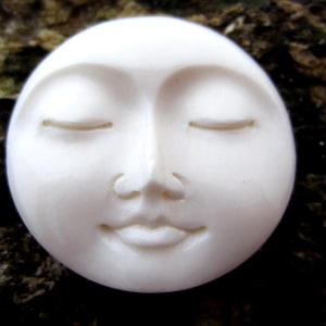 30mm Gorgeous Moon Face  Cabochon with Closed Eyes, Hand Carved from Buffalo Bone, Organic cabochon, Jewelry making Supplies S3389