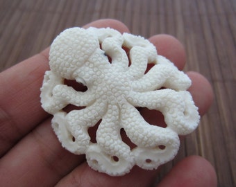 Amazing  Detail Hand Carved Octopus , Bufffalo  Bone carving, Jewelry making Supplies S3600