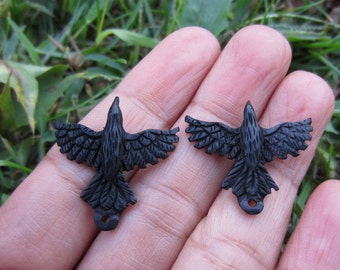 SINGLE PIECE Option: Small Raven, 25 mm x 27 mm, Hand Carved  Buffalo Horn,  Jewelry making supplies S4389