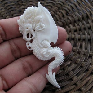 NEW Excellent Detail  Hand Carved  dragon   ,Buffalo bone carving , jewelry supplies  S7890