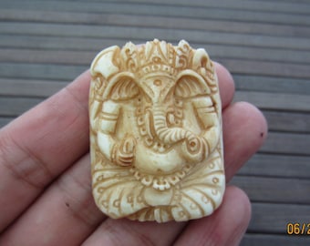 Stunning  carved Ganesha  from Ox Bone , Antique look,  Jewelry making Supplies S2908