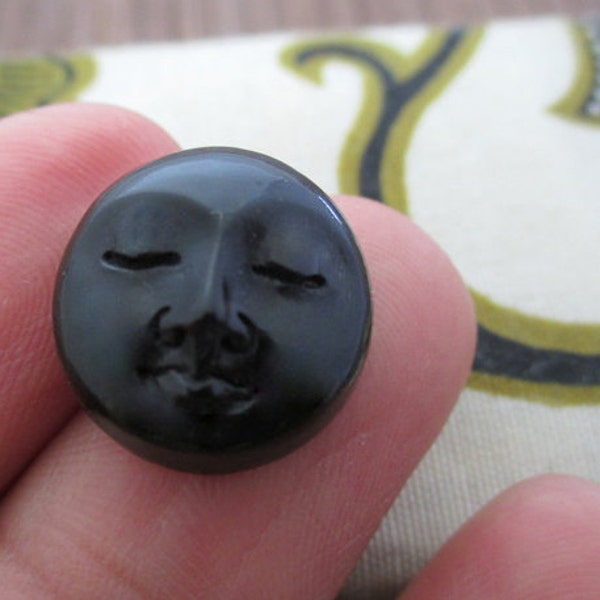 12mm Tiny Moon Face with CLOSED Eyes, Buffalo Horn Carving, Cabochon, Organic  Jewelry making Supplies S5117
