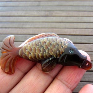 Handgesneden buffelhoorn, 'KOI-vis'-hanger, buffelhoorn, benodigdheden voor het maken van sieraden S5433