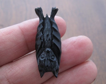 Hand Carved Bat , Buffalo Horn Carving  Pendant, Side-Drilled, jewelry supplies , S8708