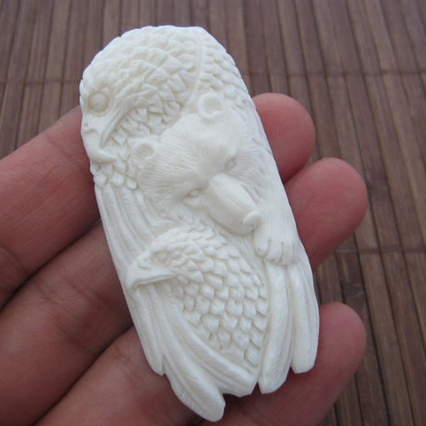 AAA Hand carved Spirit of Eagle and Bear bone sculpture , Ox Bone , not Drilled , Jewelry making Supplies S4213