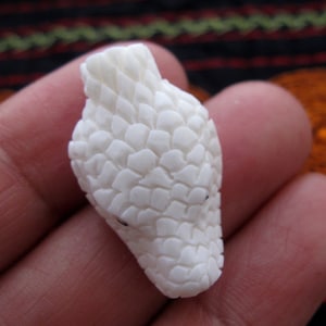 Amazing Detail Carved Snake head pendant , serpent, side drilled, Buffalo Bone carving, Pendants, Jewelry making S8862