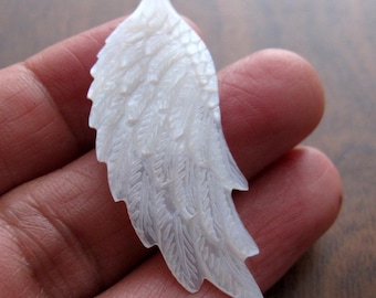 Excelente pluma de nácar, tallo perforado lateralmente, tallado a doble cara, suministros para la fabricación de joyas S8963