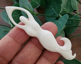 牛の彫刻、グリーンマンバッファローの骨の彫刻、ジュエリー製作用品