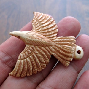 Extra Large White Raven, Buffalo Bone Carving,  Pendant Beads, Jewelry making Supplies S5841
