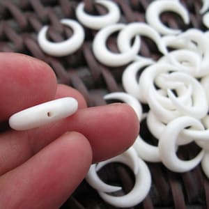 Thin Version 15mm Double Horn Crescent, Carved BONE Crescent, DRILLED top to bottom , earrings, S5884-4 mm thickness