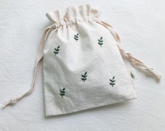 Upcycled Fabric Mini Card Pouch – Quilted Scrappy Wallet, Minimalist Travel Holder