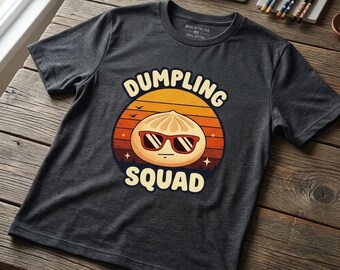 Asiatisk matlagning T-shirt med dumplings och soppknyten - PNG