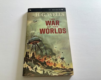 1964 H.G.Wells “The War of the Worlds” Paperback Book, Complete and Unabridged