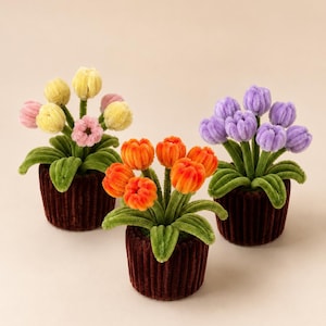 Pot de tulipes personnalisé en fil chenille – Fleurs éternelles faites main – Décoration florale artisanale