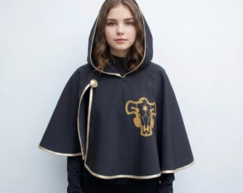 Capa con capucha de Black Bull Squad - Capa de anime para mujer - Atuendo de Halloween inspirado en Clover