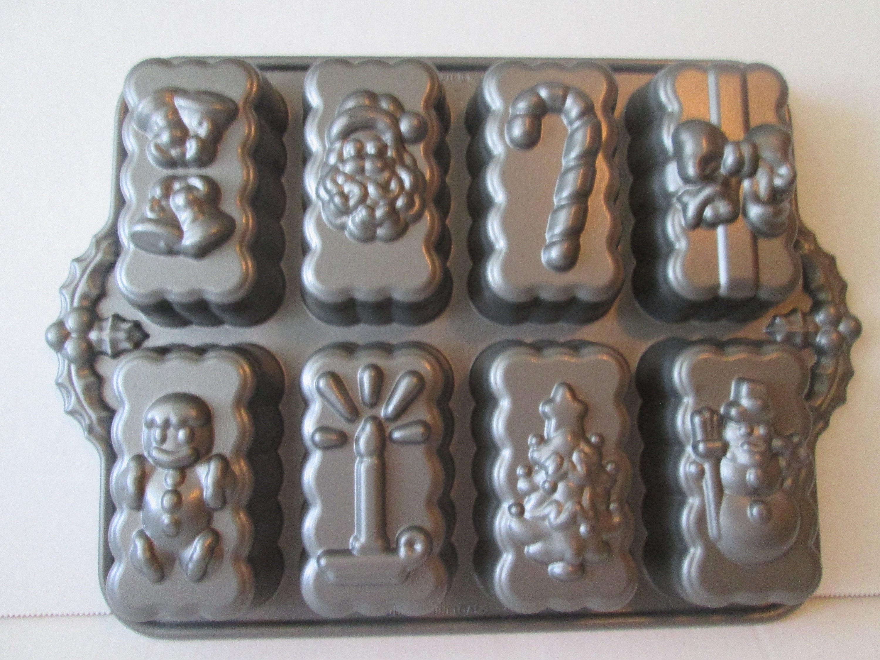 NEW Holiday Mini Loaf Pan Nordic Ware Nordicware Christmas