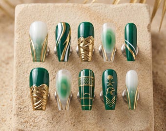 Uñas postizas de Arabia Saudita con el logo del fútbol / Uñas postizas del Mundial 2026 / Arte 3D del Halcón Dorado de la Selección Nacional / Uñas postizas verdes hechas a mano con pegamento
