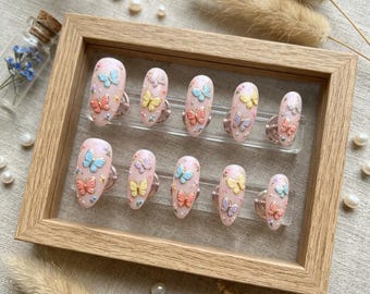 Uñas postizas Cottagecore Butterfly, uñas postizas Coquette Pastel Shimmer, uñas postizas con mariposas florales 3D pintadas a mano.