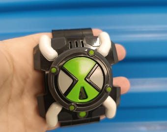 Ben 10 Omnitrix watch FX lights sounds Bandai 2006 vintage used