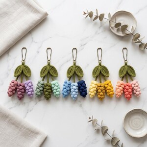 Modèle de porte-clés fleur de lavande au crochet, téléchargement PDF instantané, modèle de breloque pour sac, décoration intérieure
