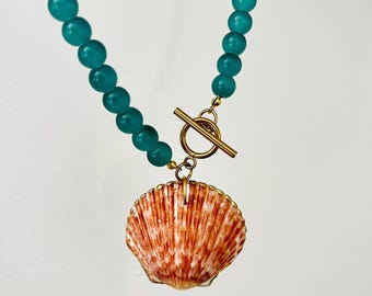 Sanibel Collection: Glass beaded shell necklace