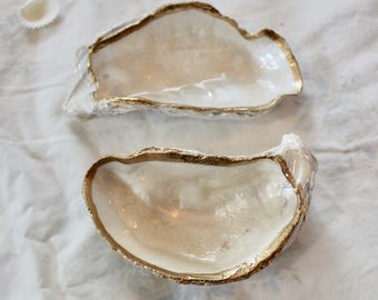 Porte-bijoux et bibelot en coquillages d'huîtres dorés à la main