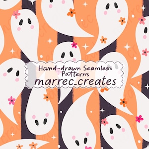 Op de afbeelding: Een naadloos patroon met witte spoken met roze wangen en kleine bloemen op een oranje achtergrond met donkere verticale strepen en witte sterren. Een centraal wit label toont de tekst Hand-drawn Seamless Patterns marrec_creates.
