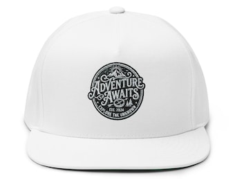 Parche bordado "La aventura te espera" Gorra de visera plana / Viajes, Aire libre