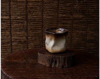 Taza de cerámica japonesa vintage / Taza de café Wabi Sabi / Taza de té rústica hecha a mano (regalo)