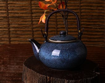 Tetera japonesa de cerámica con asa, 500 ml, regalo minimalista para té de hojas sueltas.