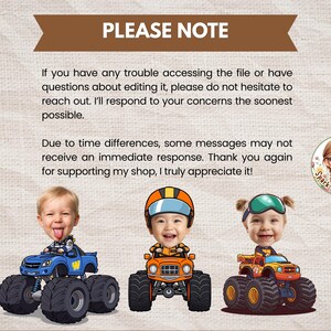 Peut inclure: Illustration num&eacute;rique avec trois visages d'enfants sur des monster trucks. Les camions sont bleus, oranges et jaunes, chacun avec de grands pneus noirs. L'image comprend le texte "PLEASE NOTE" et du texte suppl&eacute;mentaire sur l'acc&egrave;s aux fichiers et le support.