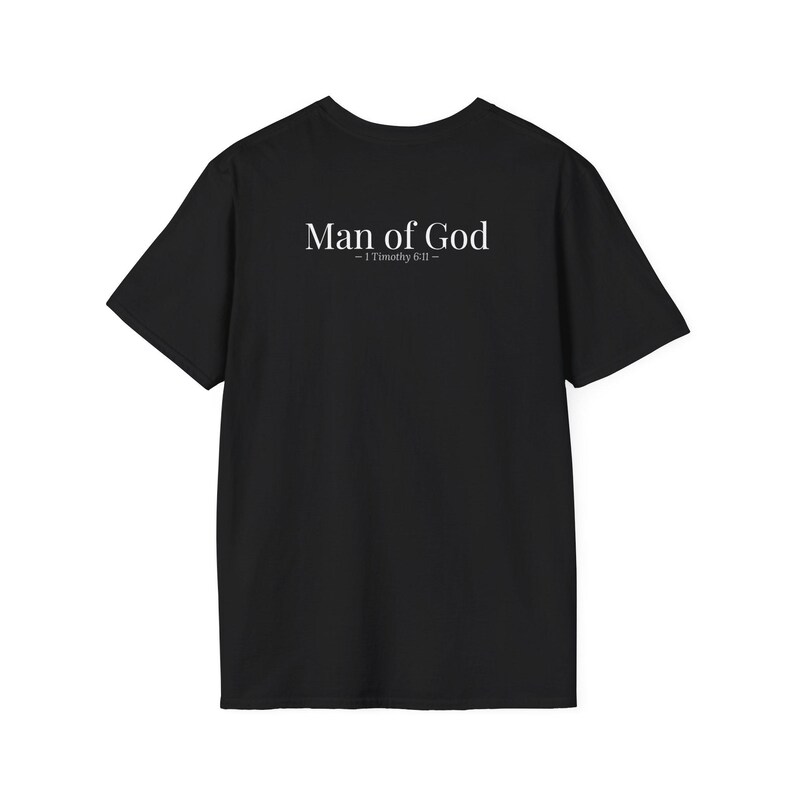 Man of God Shirt for Men, 1 Timothy 6:11 Bible Verse T-Shirt, Christian Dad Gift, Faith Apparel, Husband Father's Day Gift, Religious Tee Bild 3