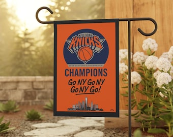 New York Knicks Eastern Conference Garden Flag