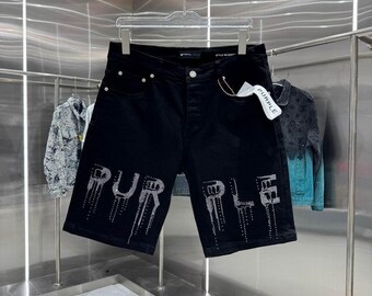 Pantalones cortos vaqueros personalizados de marca morada con pedrería - Pantalones cortos vaqueros con pedrería / Pantalones cortos vaqueros de estilo urbano / Pantalones cortos negros con estampado gráfico / Pantalones cortos de verano