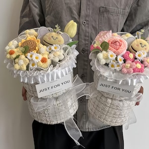 Ramo de flores de ganchillo, regalo de graduación 2026, flores de hilo eternas, abeja de peluche, regalo de agradecimiento para profesores