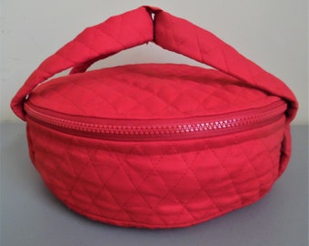 New Item Quilted Pie or Small Casserole Dish Carrier in Mixed Fruits Pattern