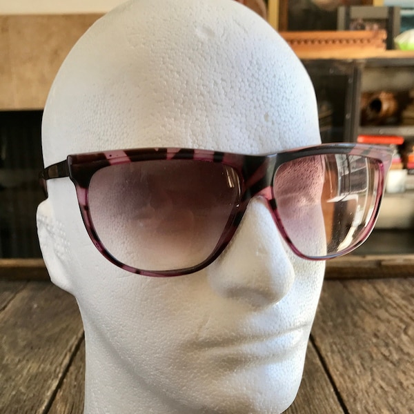 Vintage Foster Grant Sunglasses - 1980's Purple And Black Tortoise Vintage Sunglasses