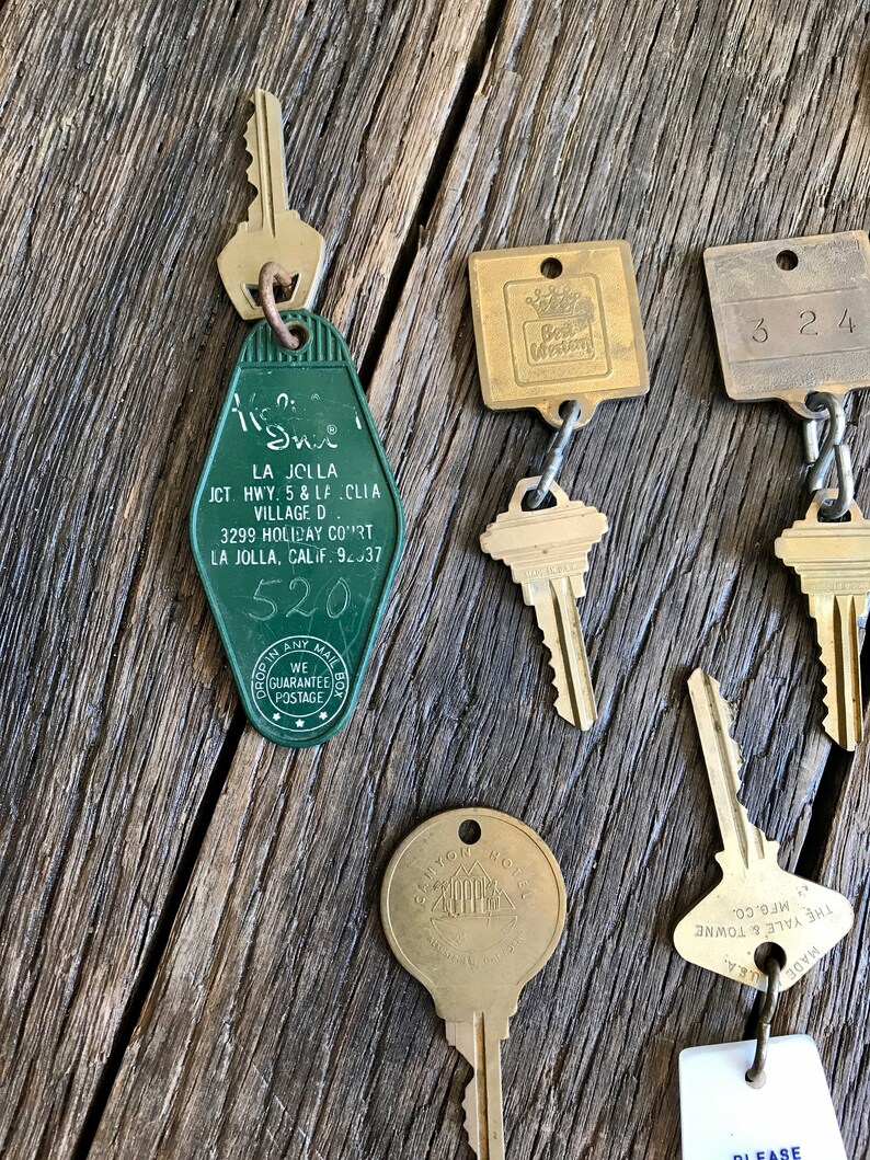Vintage Hotel Keys A Large Lot Of Vintage Hotel Keychains Etsy